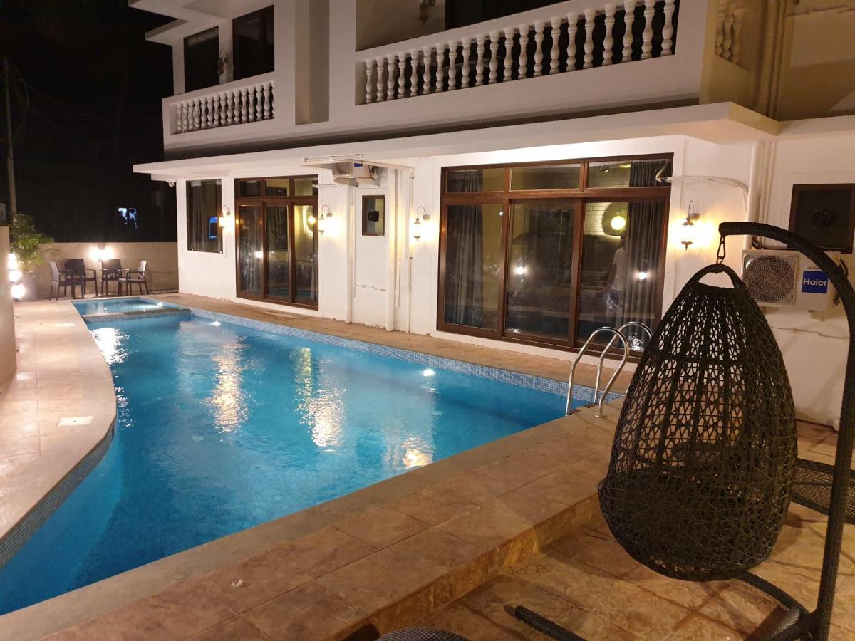 Celebrations - Vagator - Goa Hotel Bagian luar foto